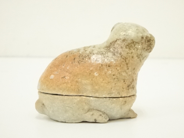  信楽焼　高橋楽斎造　干支戌香合（共箱）